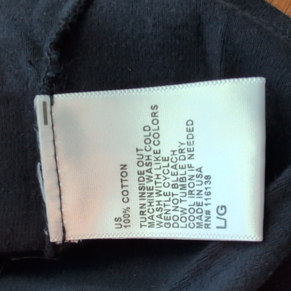 Recycled Karma Donna Martin Tshirt in Large NWOT - Picture 3 of 4